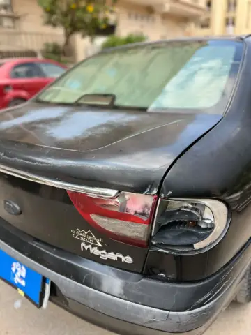 Renault Megane 2000 رينو - صورة 9
